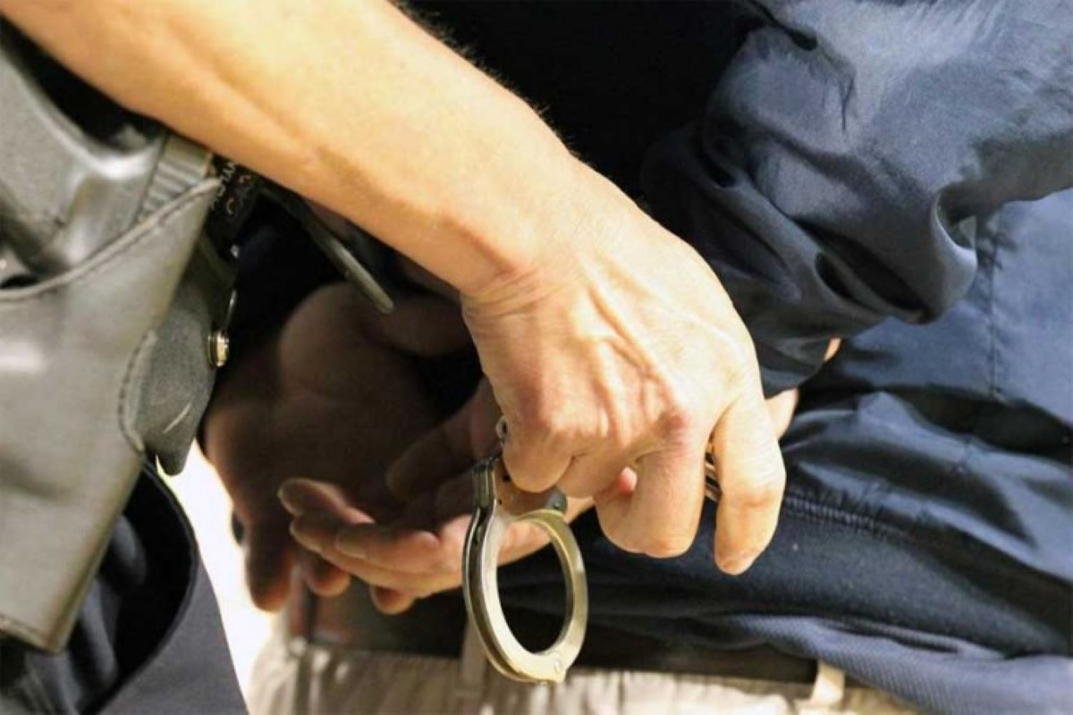 Pretresi na osam lokacija u Tuzli, uhapšeno osam osoba zbog pokušaja ubistva u Brčkom