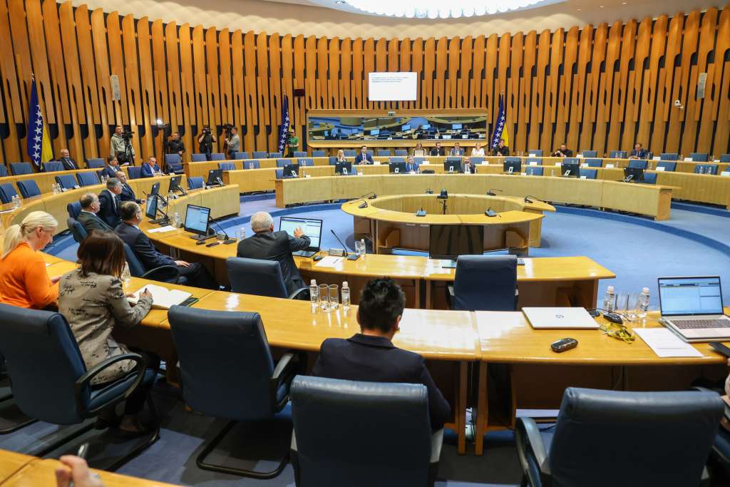 https://radiobrcko.ba/wp-content/uploads/2026/04/dom-naroda-psbih-fena.jpg