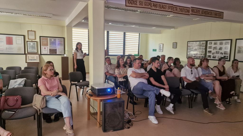 Brčko: Promovirane dvije knjige zavičajnog pisca Jovice Letića Brčko: Promovirane dvije knjige zavičajnog pisca Jovice Letića