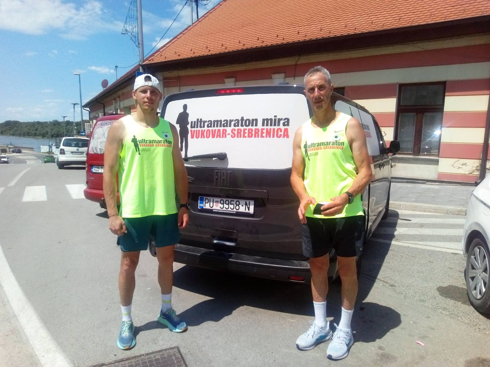 Brčko: Trčeći od Vukovara do Srebrenice, ultramaratonci stigli u Brčko, sutra nastavljaju dionicom do Janje Brčko: Trčeći od Vukovara do Srebrenice, ultramaratonci stigli u Brčko, sutra nastavljaju dionicom do Janje
