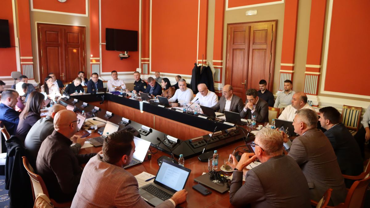 Brčko: Na sjednici Vlade razmatrane informacije o povratničkim naseljima i biračkom mjestu u Bukviku Brčko: Na sjednici Vlade razmatrane informacije o povratničkim naseljima i biračkom mjestu u Bukviku